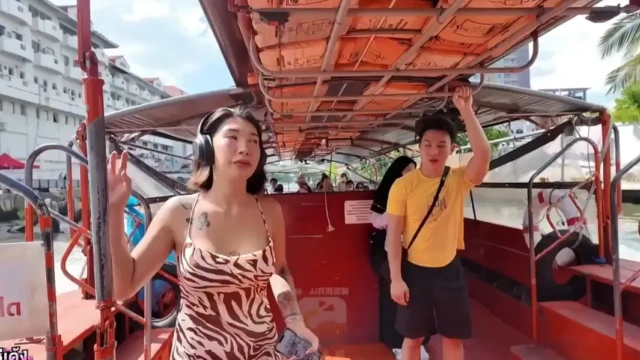 คลิปหลุด นางแบบสาวไทยสุดแซ่บสักลายโคตรสวยโดนไอ่หนุ่มจีน นัดดิวมาล่อที่บ้านพักเล่นเสียวกันริมสระก่อนเข้าไปเอาบนเตียงแบบไม่ยั้ง